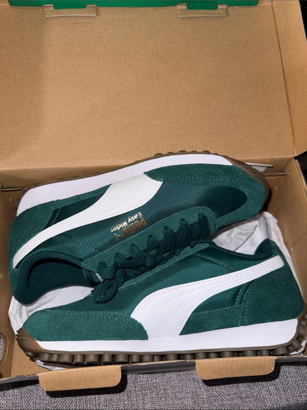 Puma Boys Easy Rider Vintage Jr Sneakers in Dark Green and White size 4.5